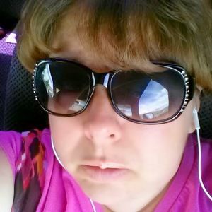 Meet your Posher, Vahndra